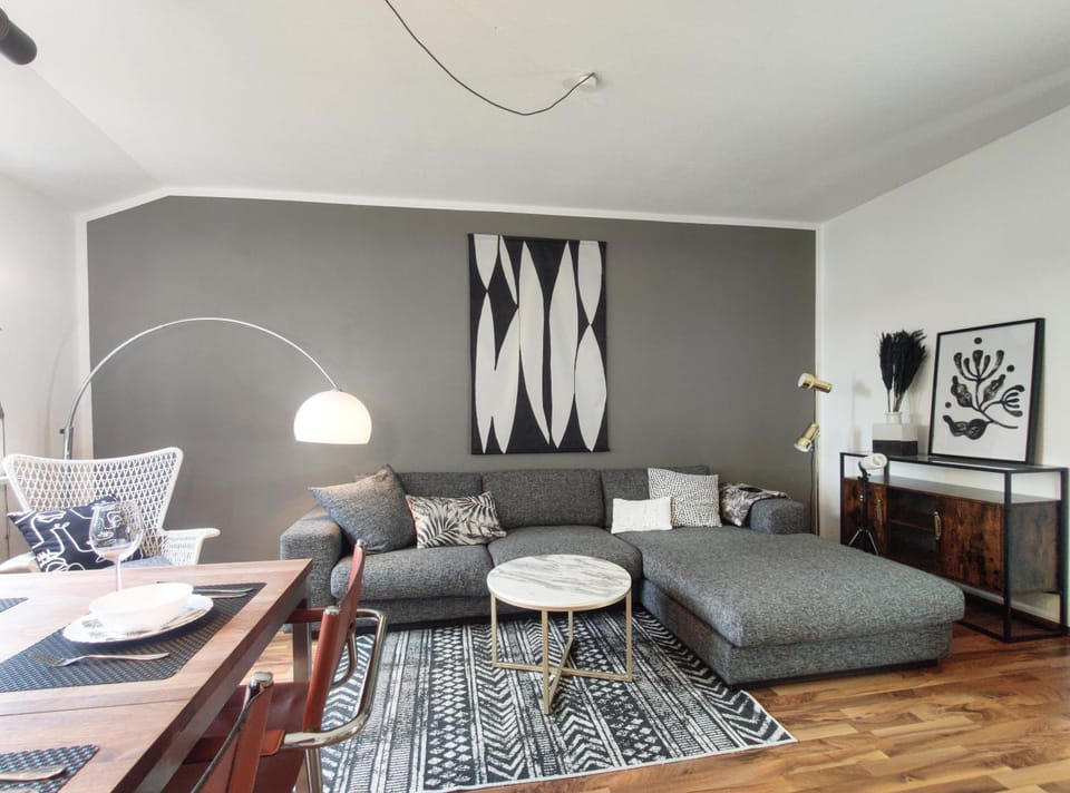 Living room, Photo of the whole room