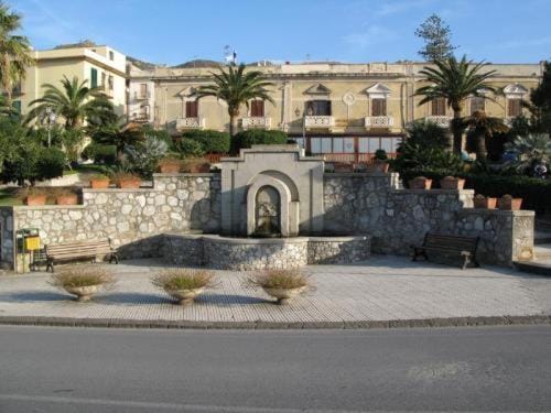 Mare Blu Bed and Breakfast in Gioiosa Marea