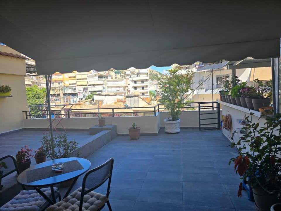 Balcony/Terrace, City view