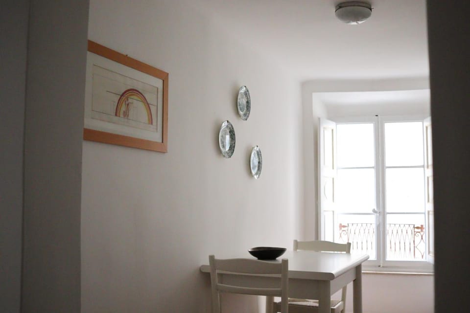 Kitchen or kitchenette, Dining area, kitchen