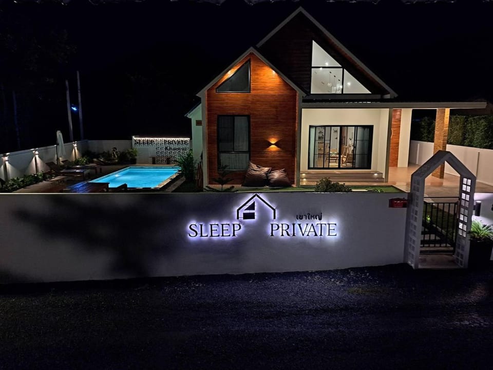 Sleep private khaoyai Villa in Laos