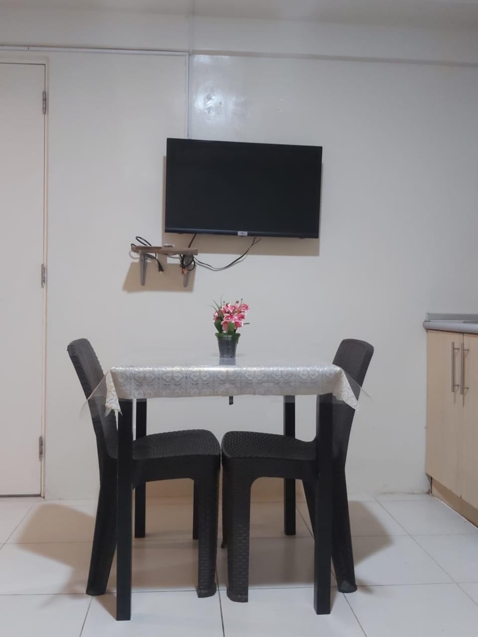 TV and multimedia, Dining area