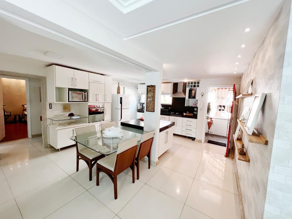 Seating area, Dining area, Communal kitchen, minibar, pet friendly