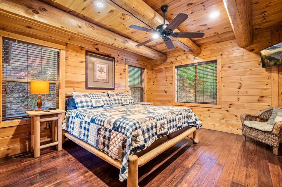 Bed, Photo of the whole room, Bedroom