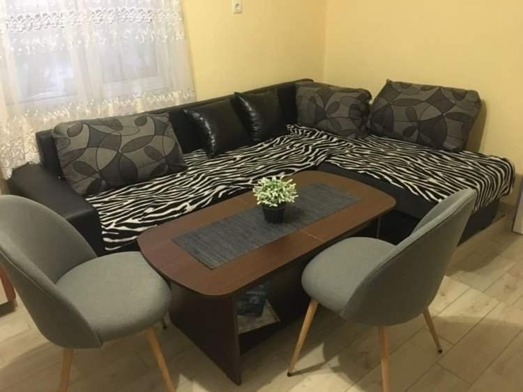 Къща ИВОНА Apartment in North Macedonia