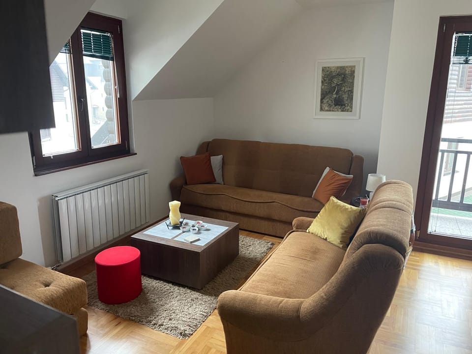 Zlatiborski Konaci, K15-8 Apartment in Zlatibor