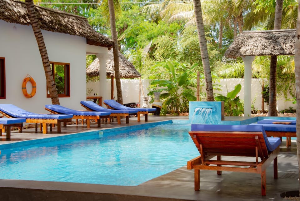 Swimming pool