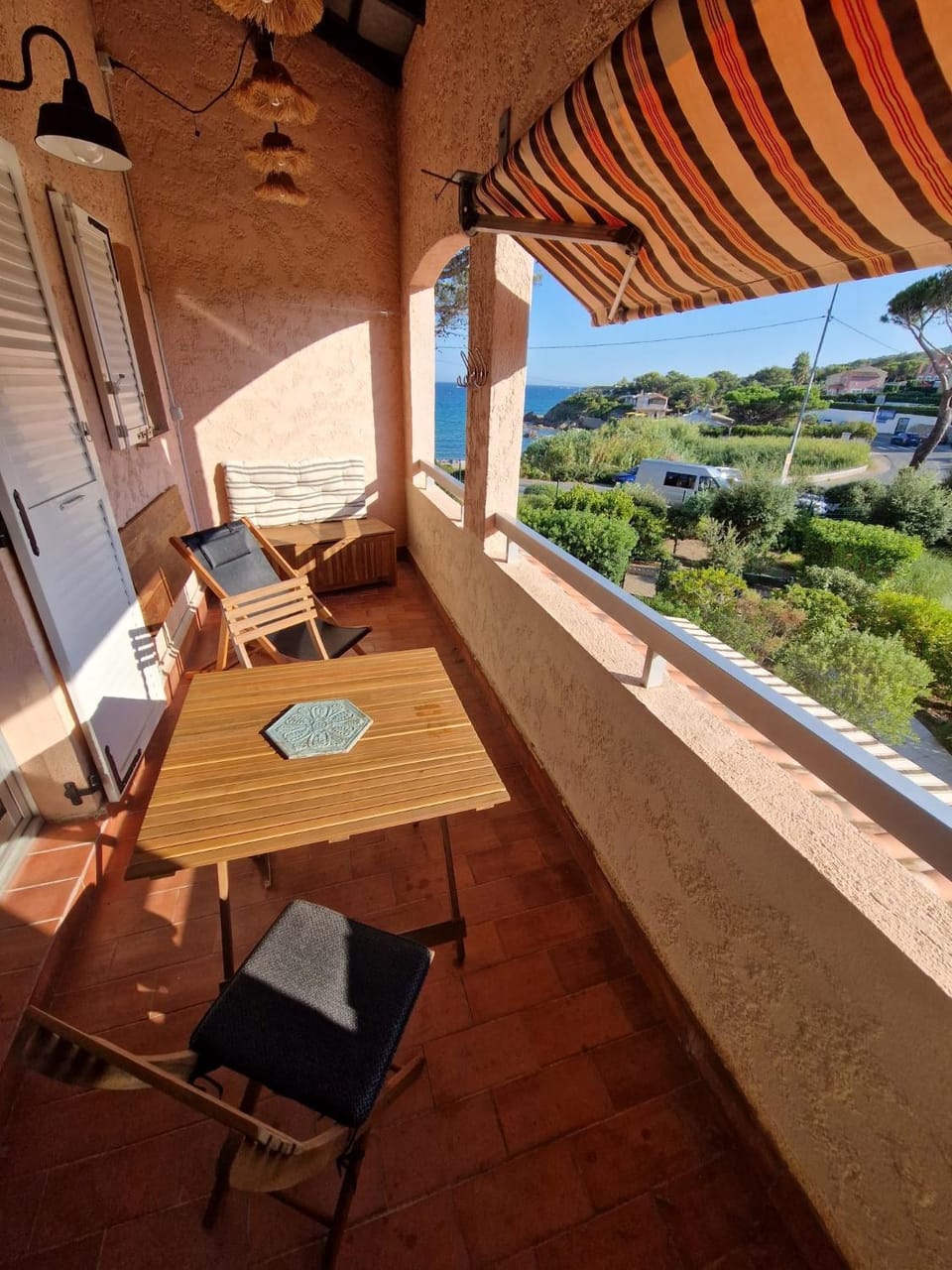 Day, Natural landscape, View (from property/room), Balcony/Terrace, Dining area