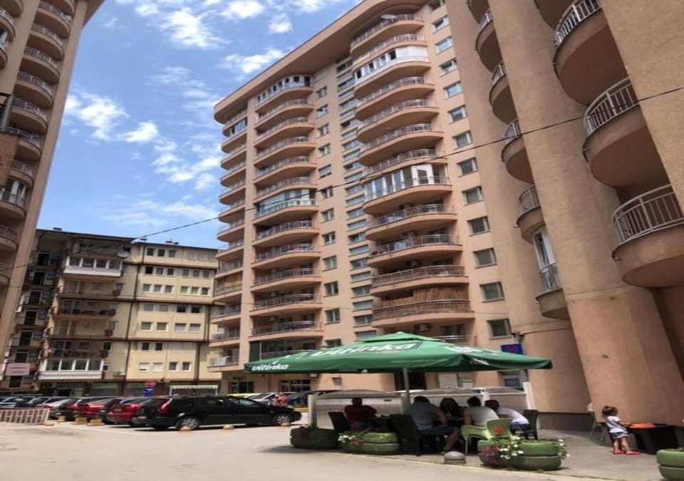 Property building, Street view, Parking