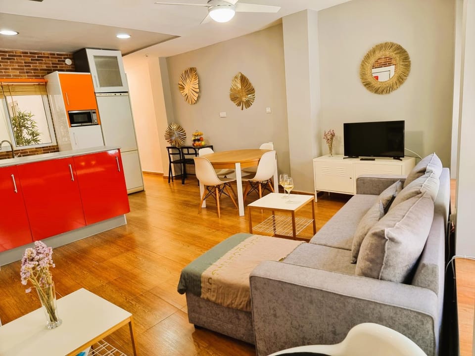 Kitchen or kitchenette, Living room, Dining area