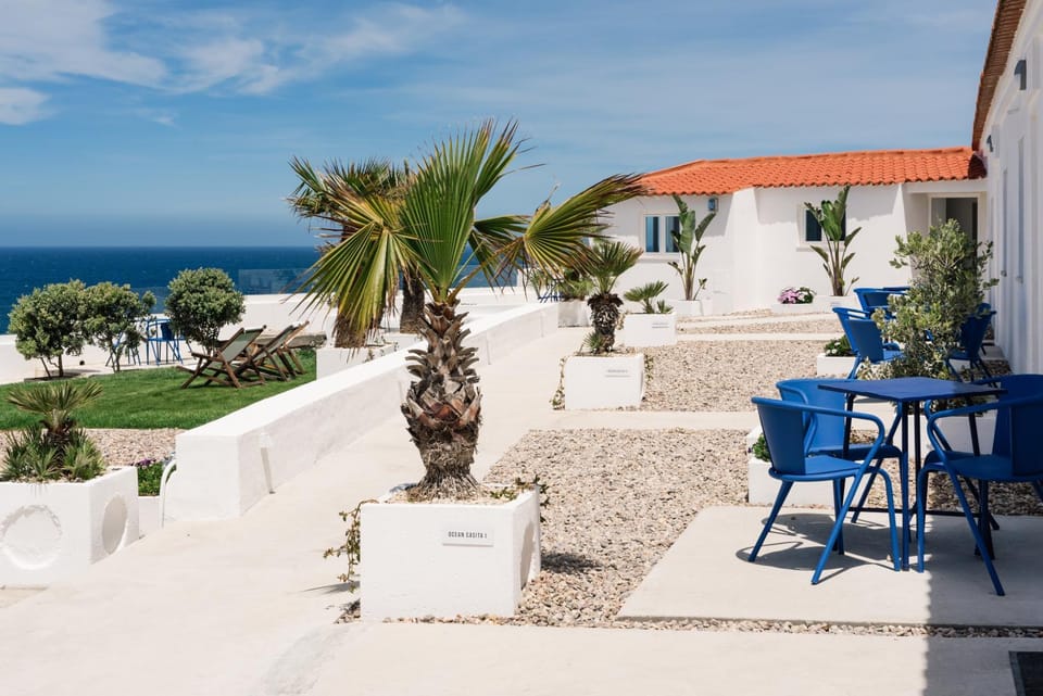Garden, View (from property/room), Balcony/Terrace, Balcony/Terrace, Seating area, Sea view, sunbed