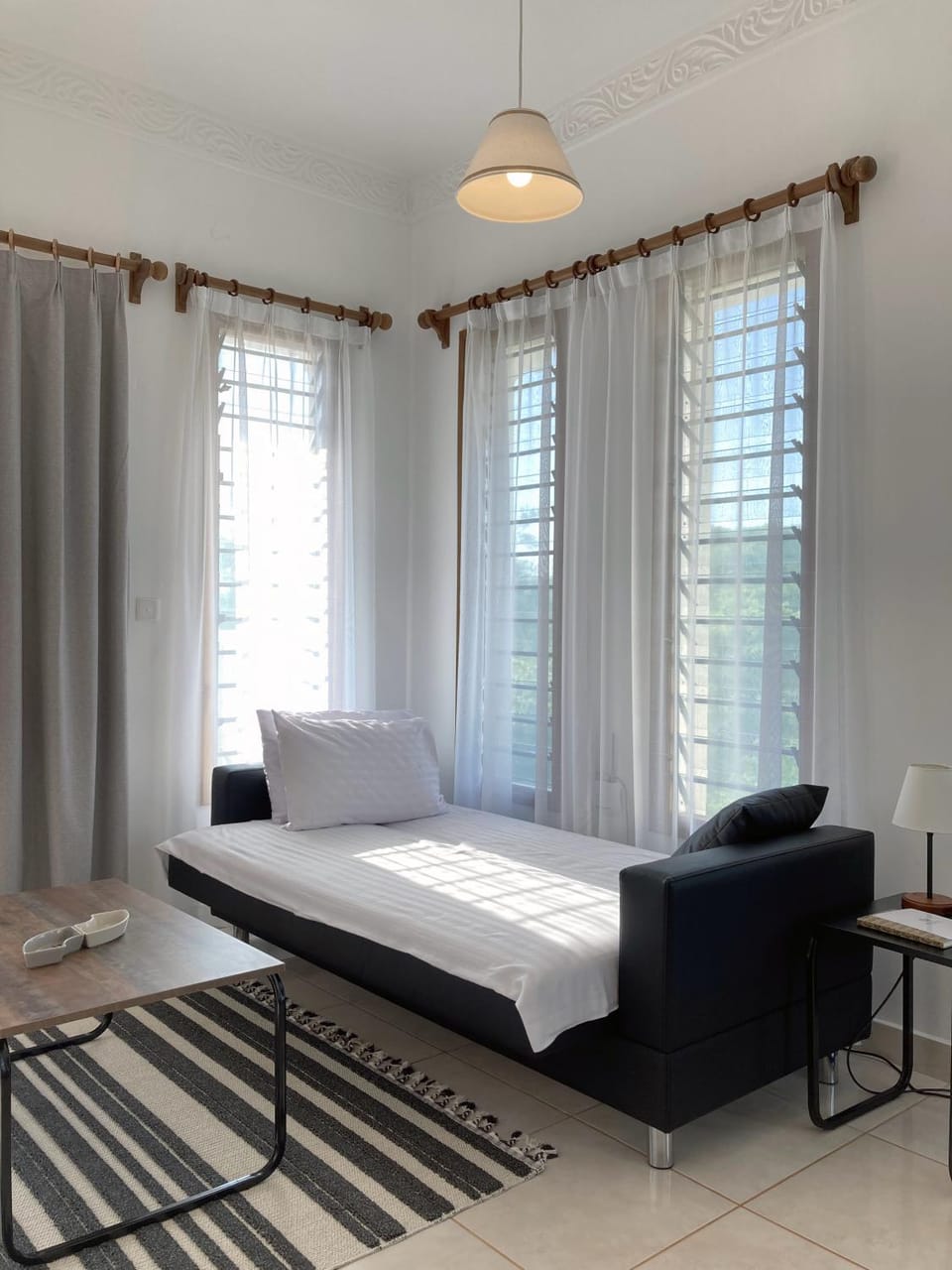 Bed, Living room, Seating area