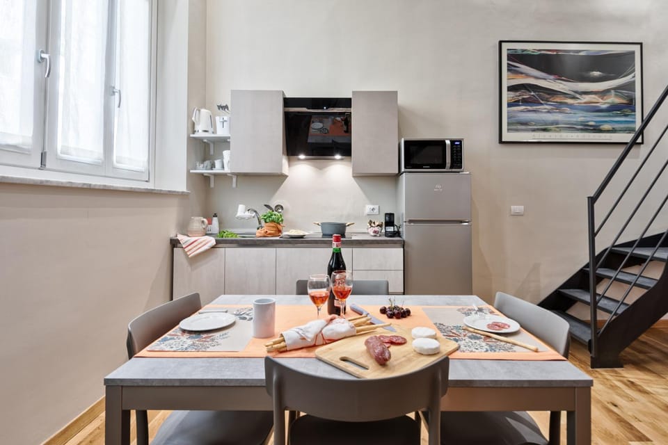 minibar, toaster, kitchen