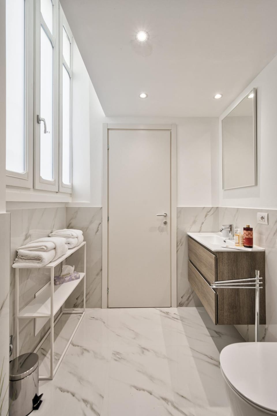 Bathroom, hair dresser
