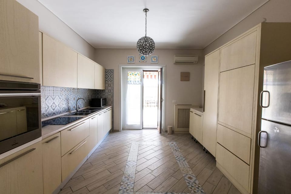 Kitchen or kitchenette, dishwasher, heating, oven, washing machine, air conditioner