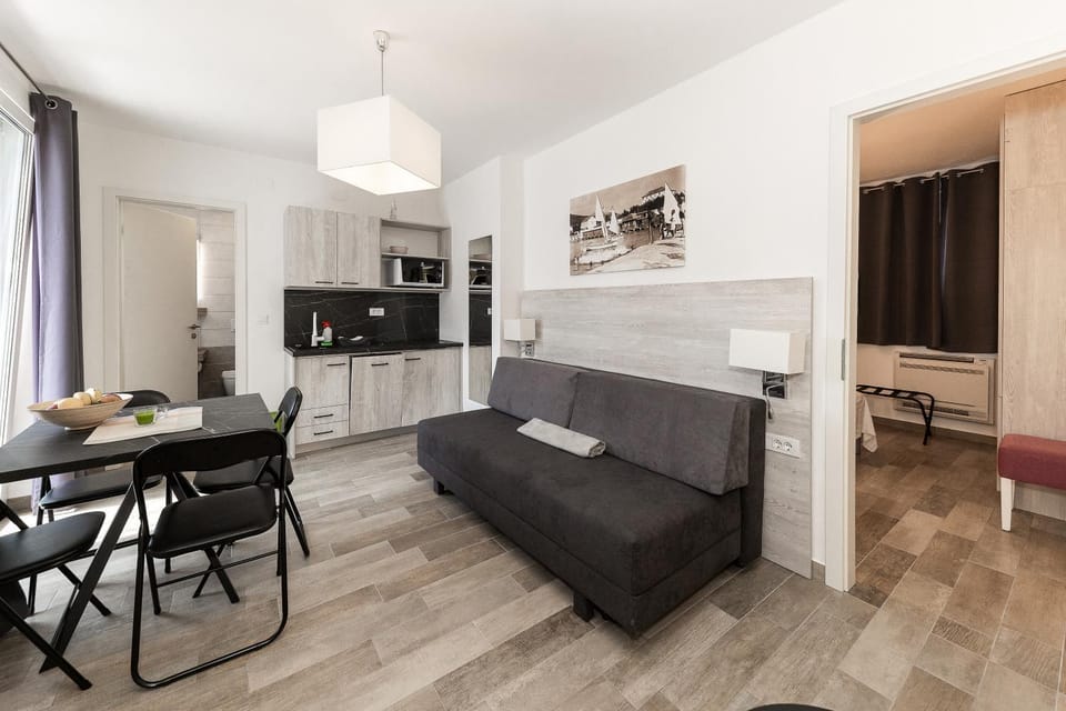 Kitchen or kitchenette, Living room, Dining area