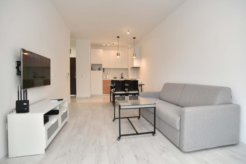 TV and multimedia, Living room, Dining area