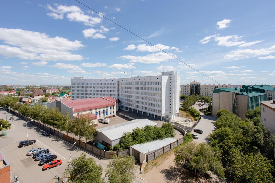 2-х комнатная квартира в центре по ул. Козыбаева д.107 Apartment in Kazakhstan