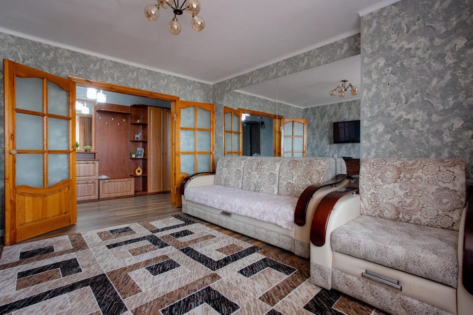 2-х комнатная квартира в центре по ул. Козыбаева д.107 Apartment in Kazakhstan