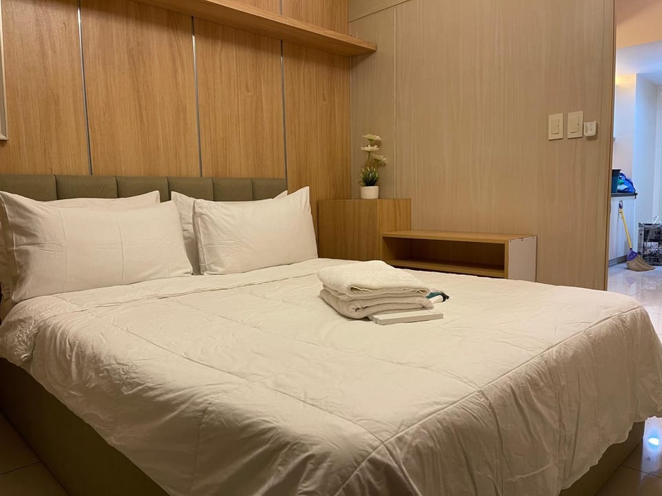 Netflix- Destina Stays at Jazz Residences Makati, MetroManila Apartment hotel in Makati