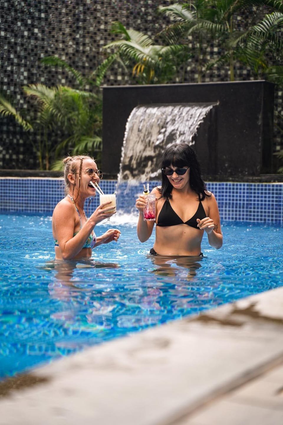 Pool view, Swimming pool, Drinks