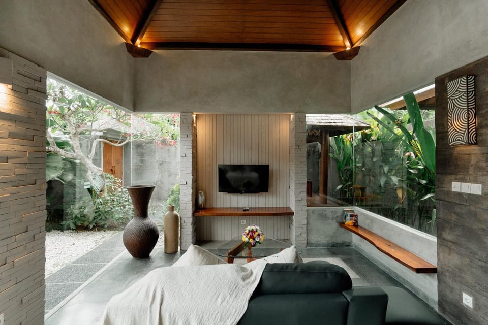 Living room, Area and facilities