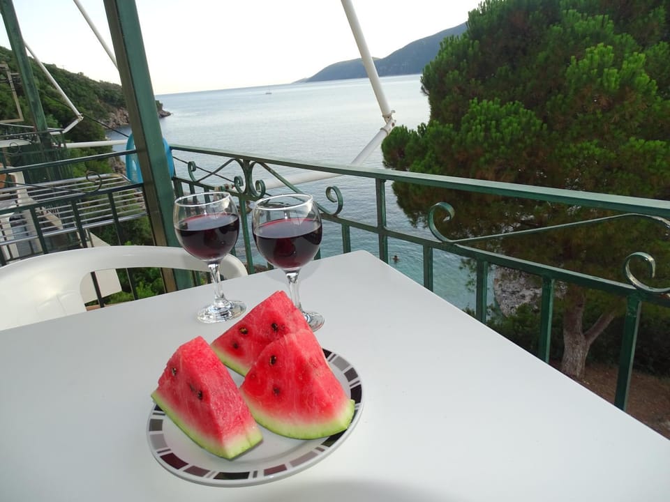 VASILIKI ROYAL STOUDIOS Apartment hotel in Vasiliki