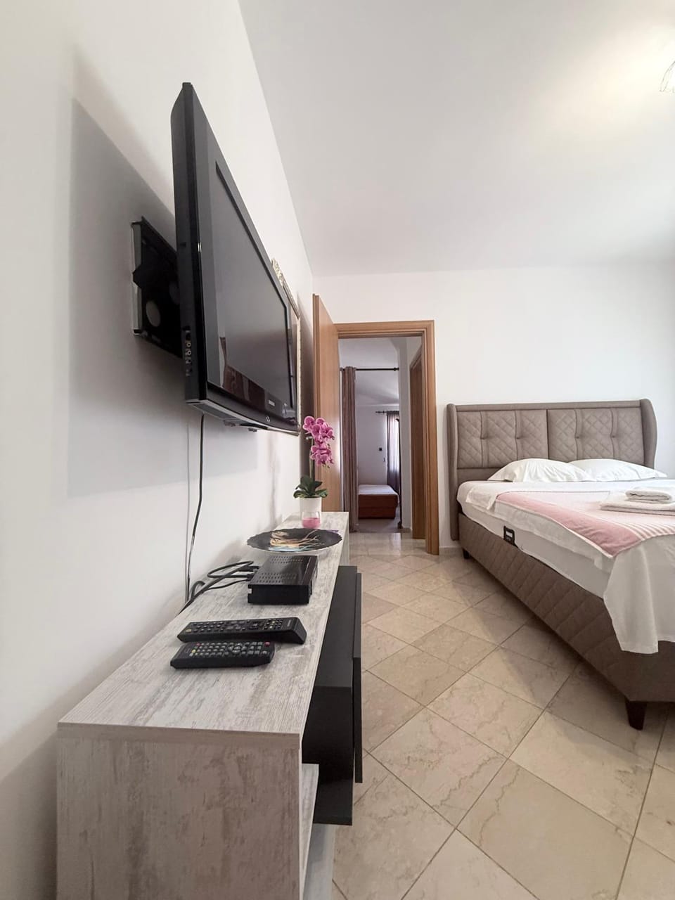Lovely apartment Jovan 3,with a view of the bay and free Wi-Fi Apartment in Dobrota