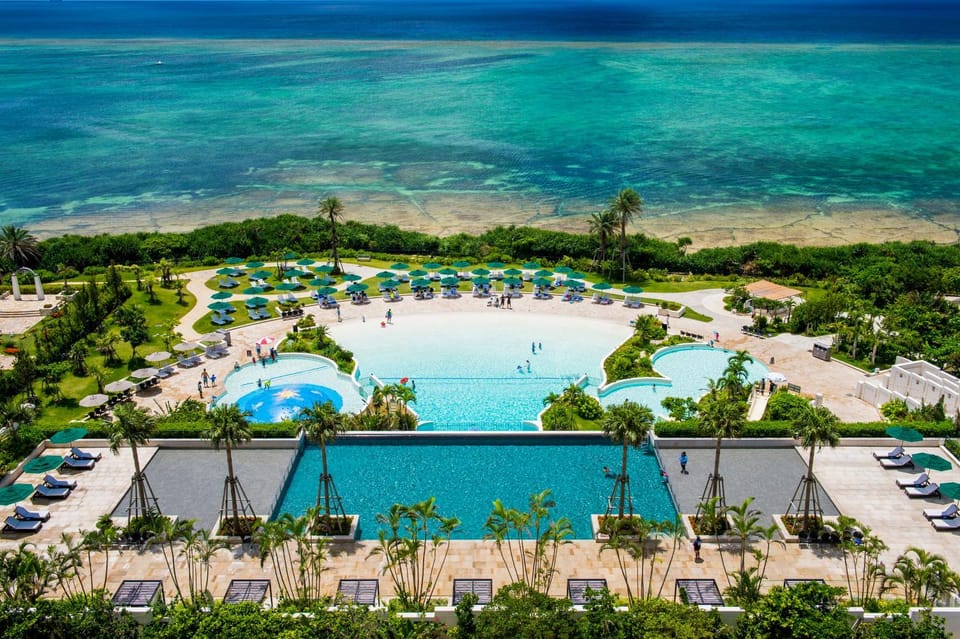 Pool view, Sea view, Swimming pool