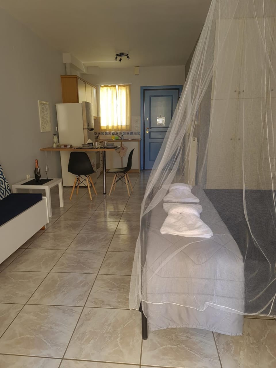 Bed, Photo of the whole room