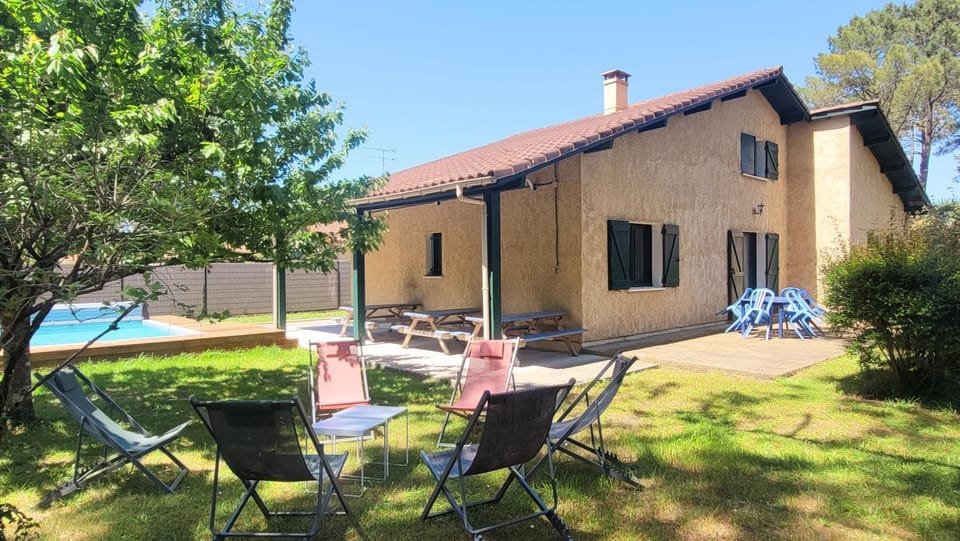 L'OREE DE LA PLAGE, 15 pers, Charmante Maison rénovée classée 3 étoiles - Piscine chauffée - Terrain de pétanque - Ping pong à Vieux-Boucau House in Vieux-Boucau-les-Bains