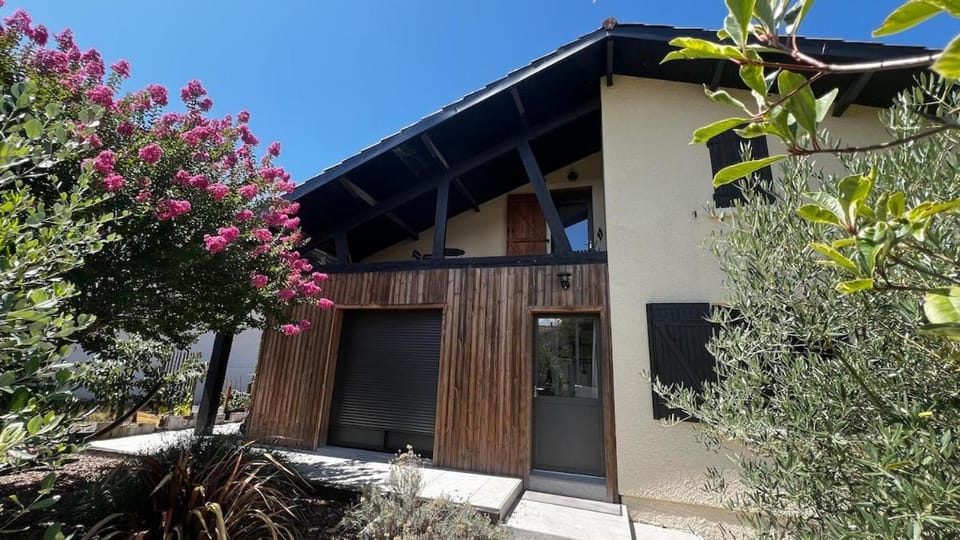 Villa sur Lege Bourg Villa in Arès