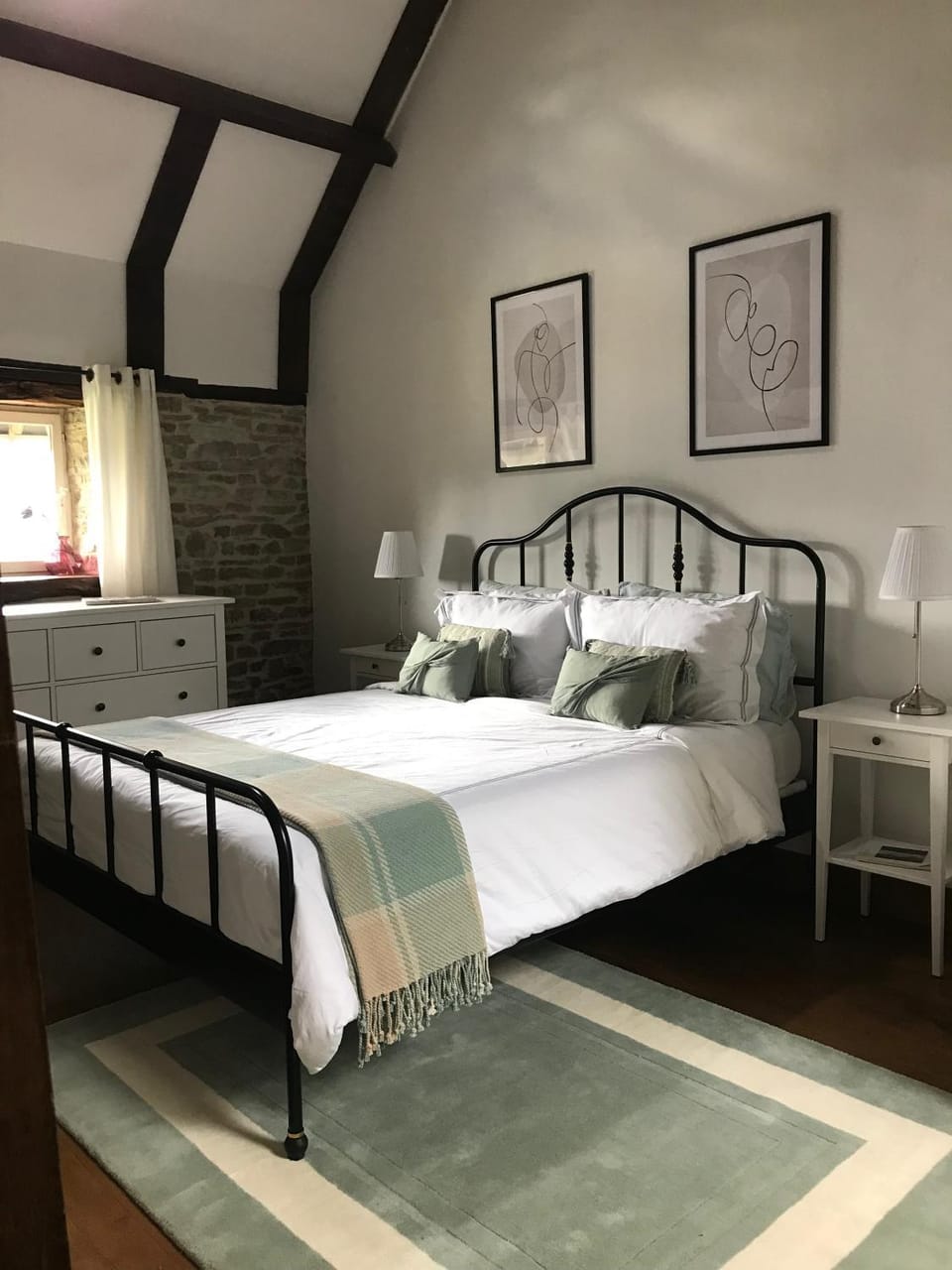 Photo of the whole room