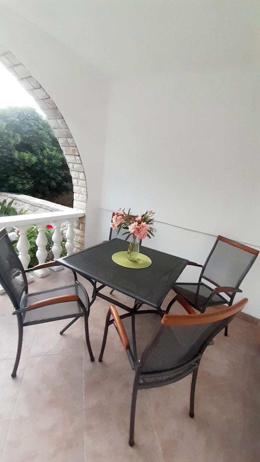 Day, Balcony/Terrace, Balcony/Terrace, Seating area, Dining area