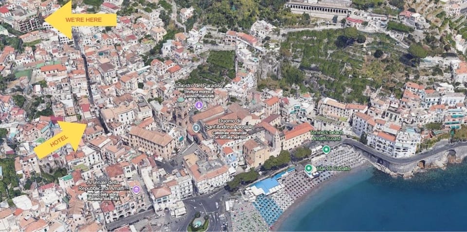 Property building, Natural landscape, Bird's eye view, City view, Sea view, Breakfast