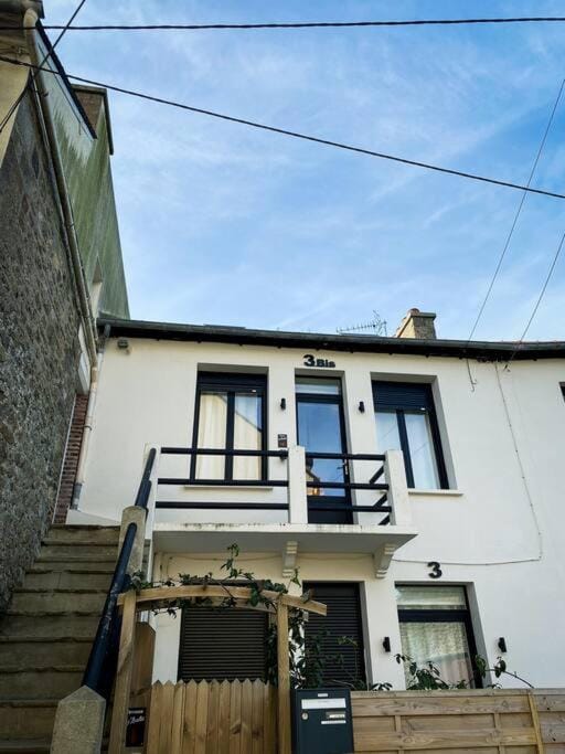 Appartement Duplex refait à neuf Apartment in St-Malo