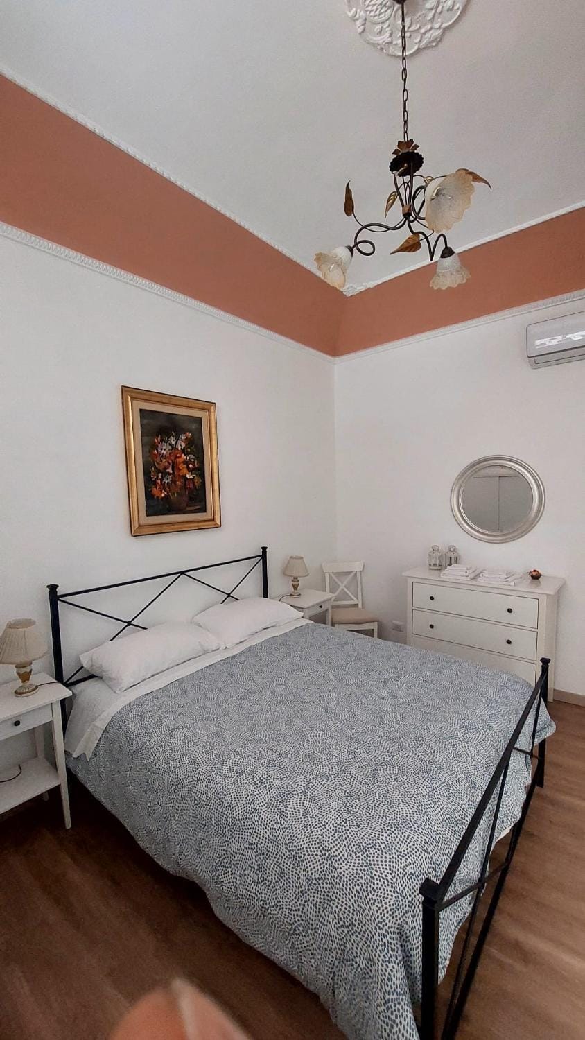 Elenahouse alla Kalsa Apartment in Palermo