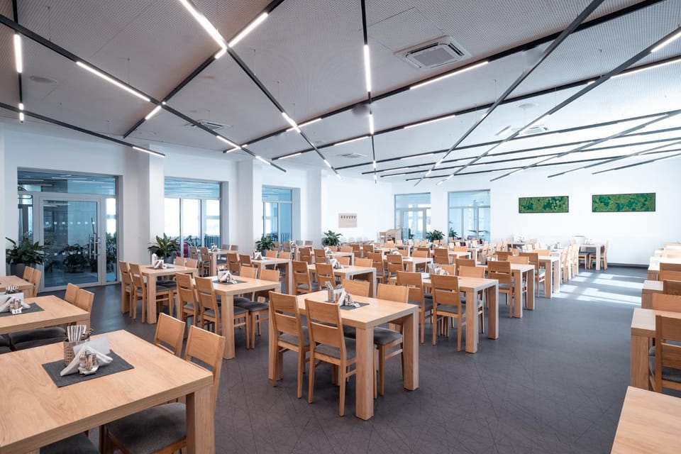 Restaurant/places to eat, Restaurant/places to eat