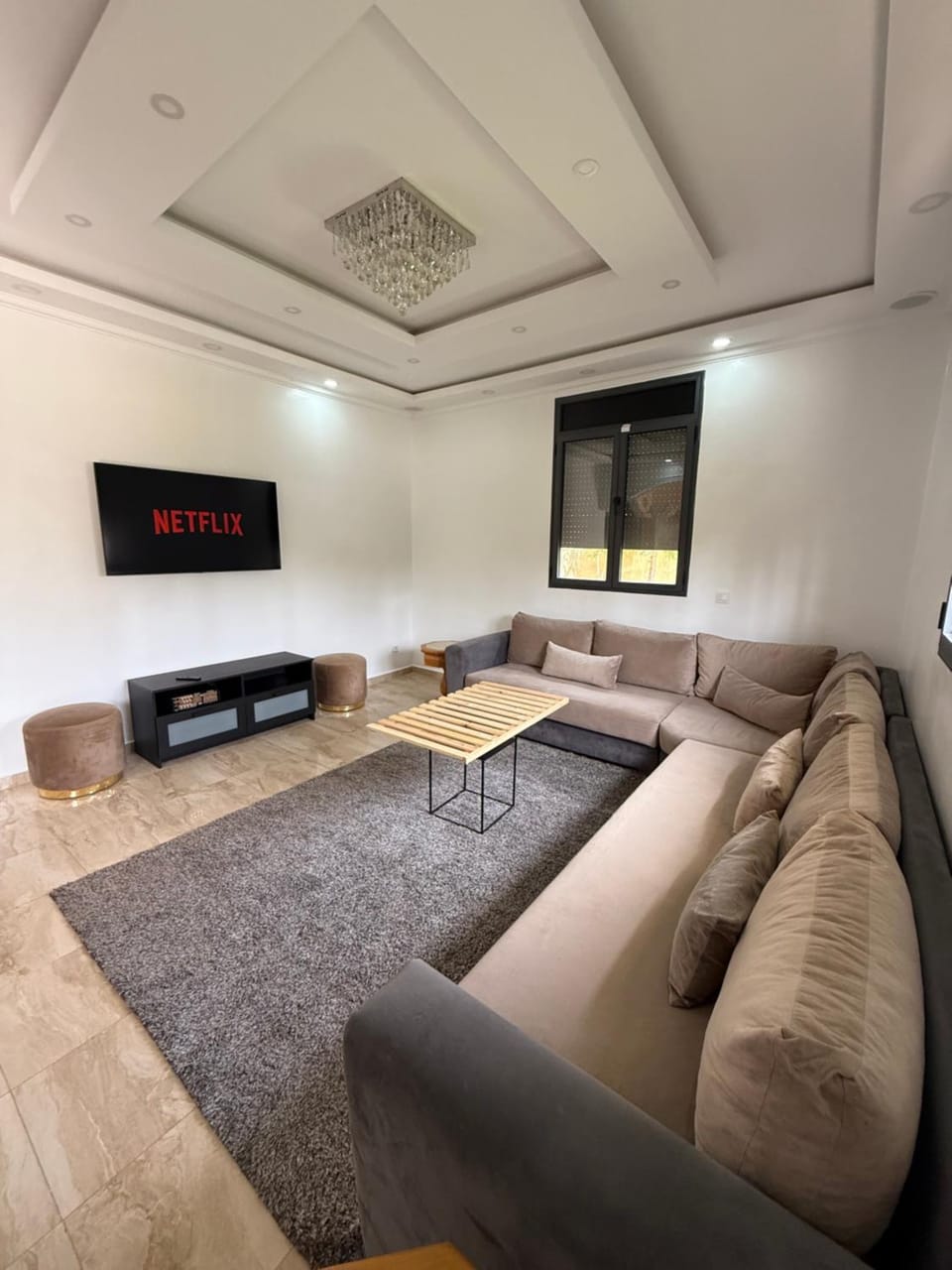 Communal lounge/ TV room, TV and multimedia, Living room, Lounge or bar, Seasons, internet, internet
