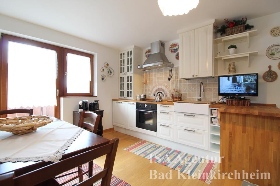 JODLER - Apartment in top central position Apartment in Carinthia, Austria