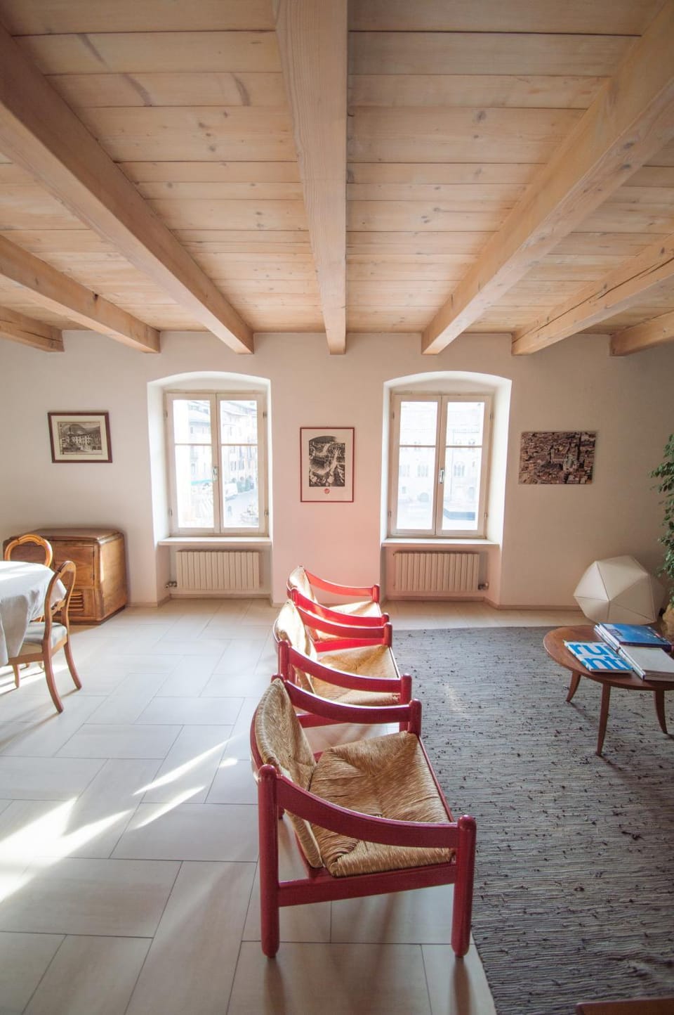 Communal lounge/ TV room
