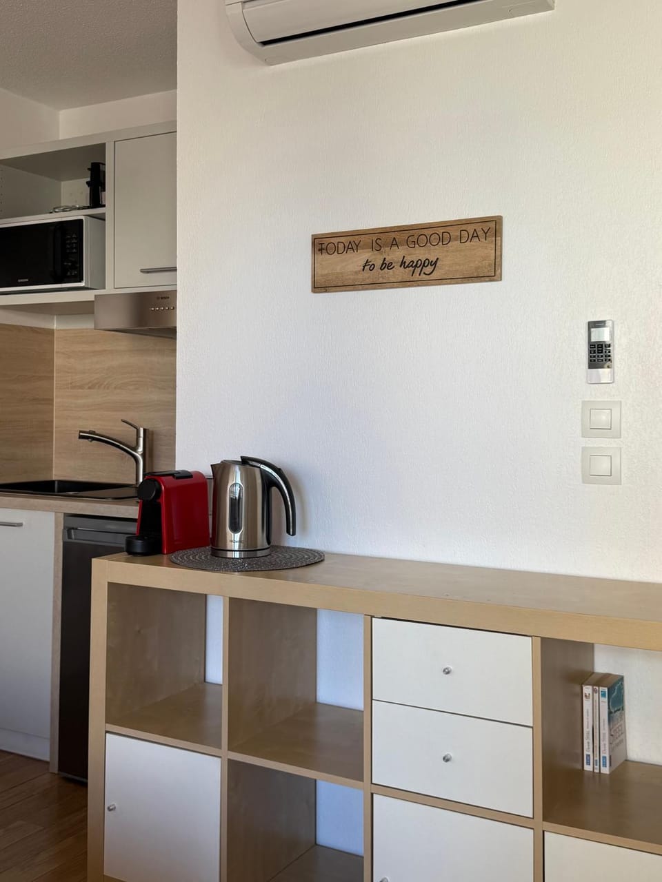 Côte d'Azur joli studio 3 étoiles , 50m plage, climatisation , parking privé Apartment in Villeneuve-Loubet