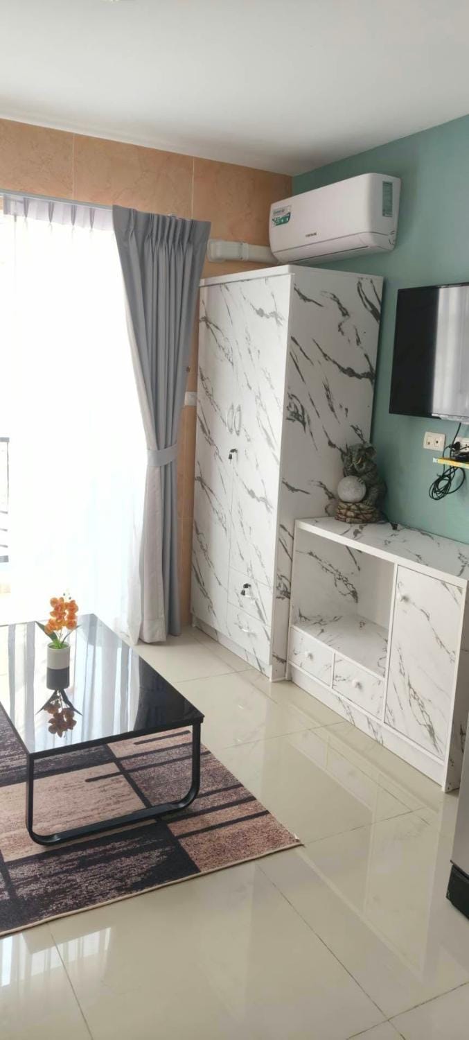 Trio Gems Condo, Pattaya Thailand Apartment in Pattaya City