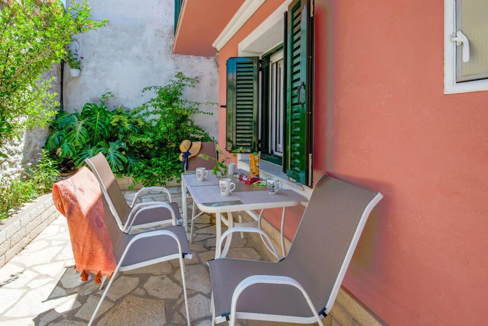 Patio, Balcony/Terrace