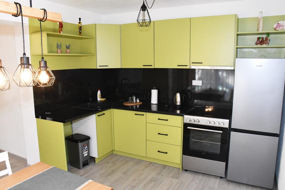 Kitchen or kitchenette, pet friendly