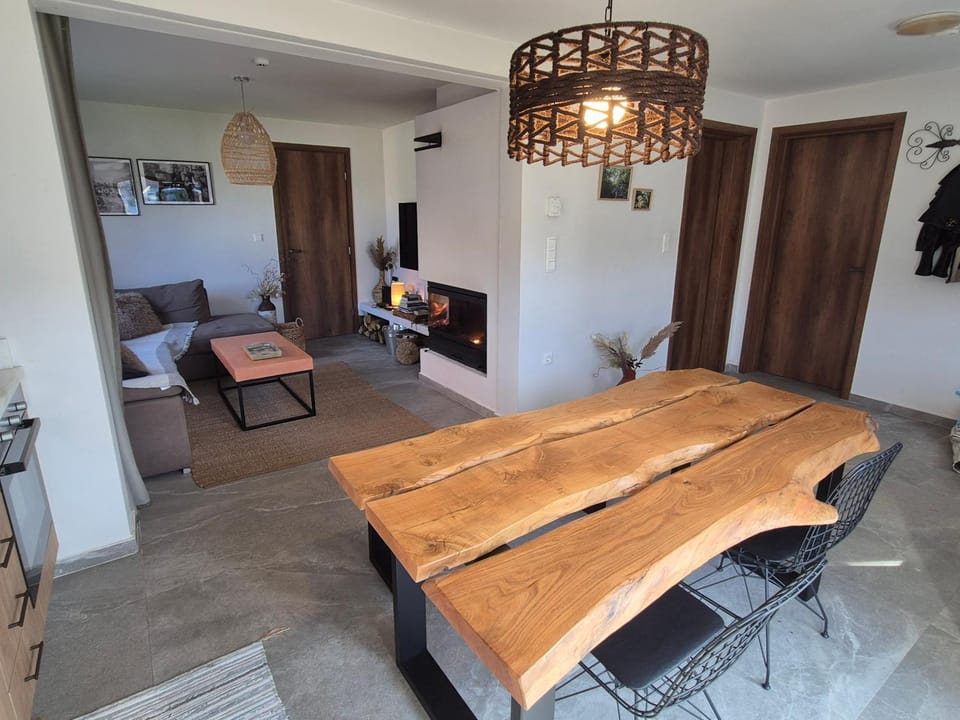 Living room, Decorative detail, Dining area, furniture