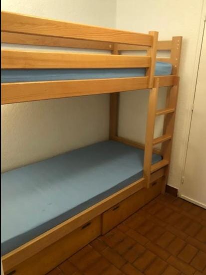 Cap D 'Agde Studio cabine 5 personnes, vue chenal Cabin in Agde