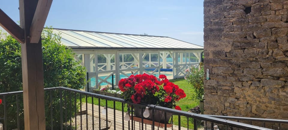 Bienvenue au Faré Hibiscus Apartment in Bourgogne-Franche-Comté