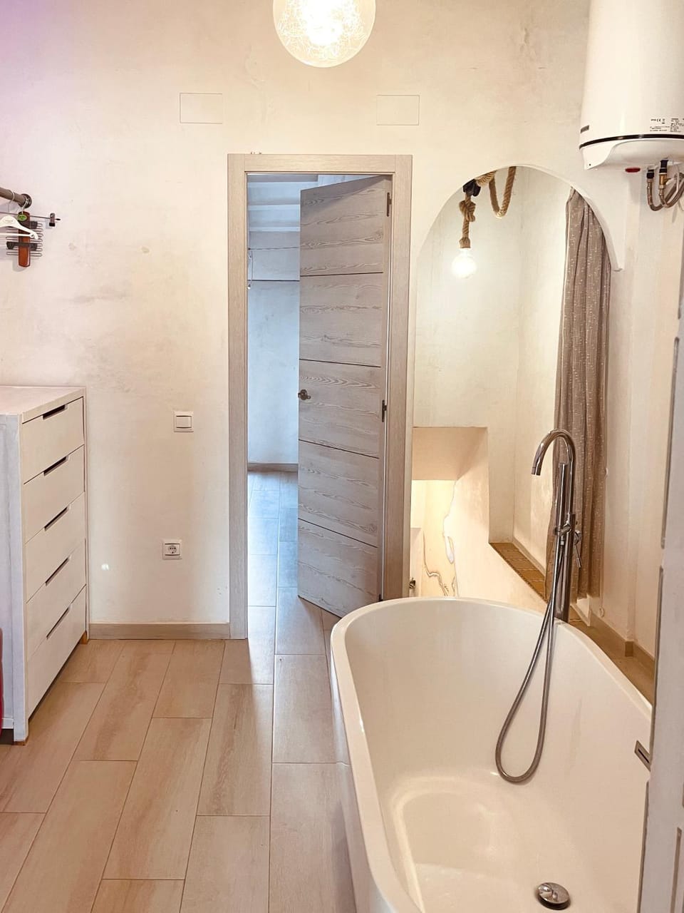 Bathroom, Bath