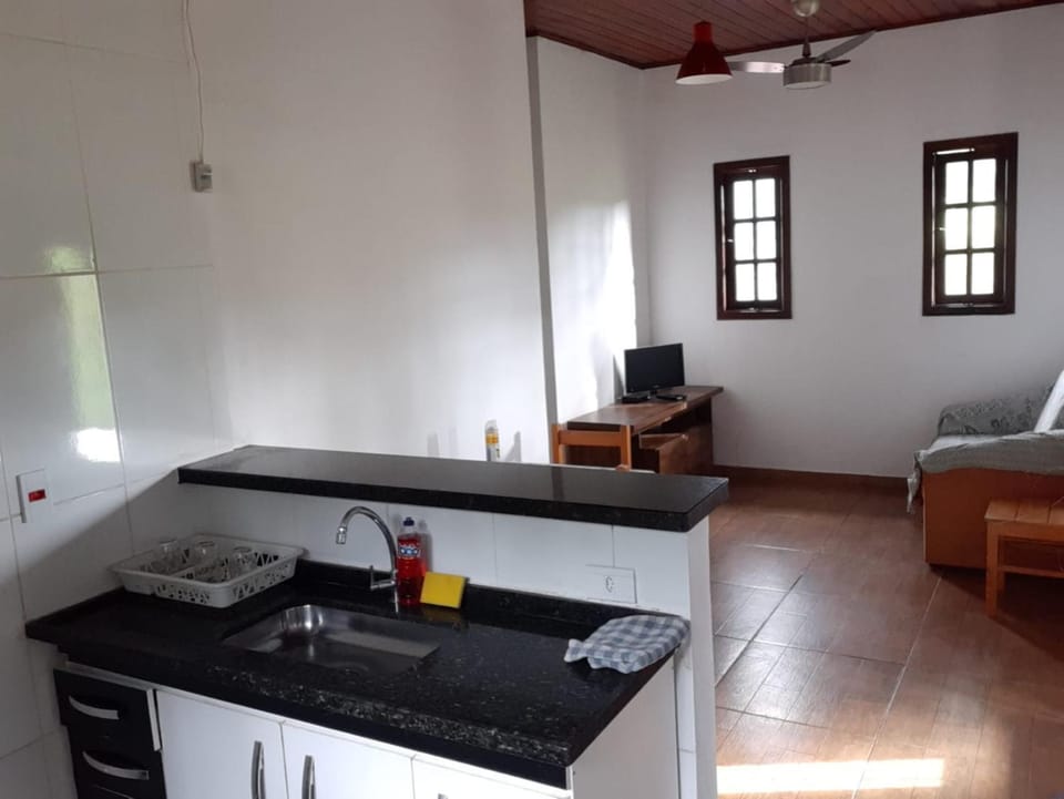 Casa Cantinho da Roça Recanto Lobo Guará House in State of São Paulo